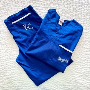 UNISEX KC Royals MLB Medical Scrub Set - Fabrique Innovations - Small - EUC